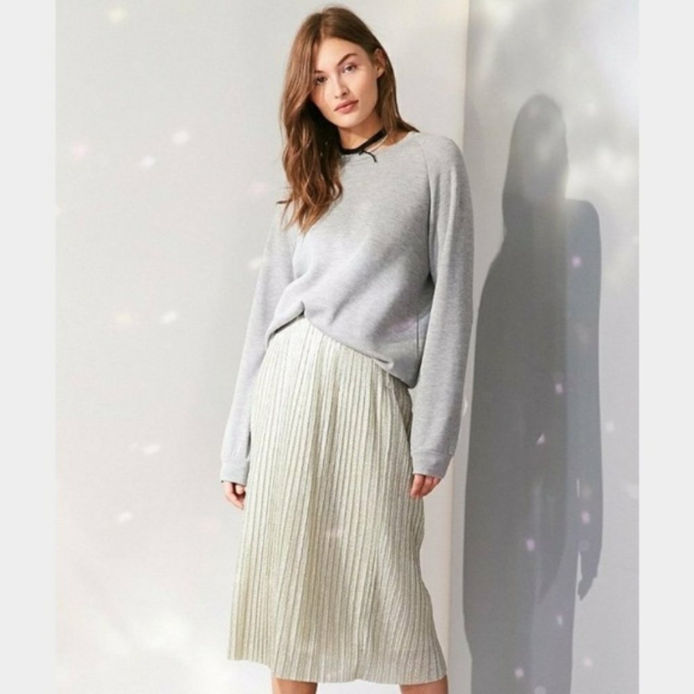 KIMCHI BLUE Alexis Shimmer Pleated Midi Skirt size Medium